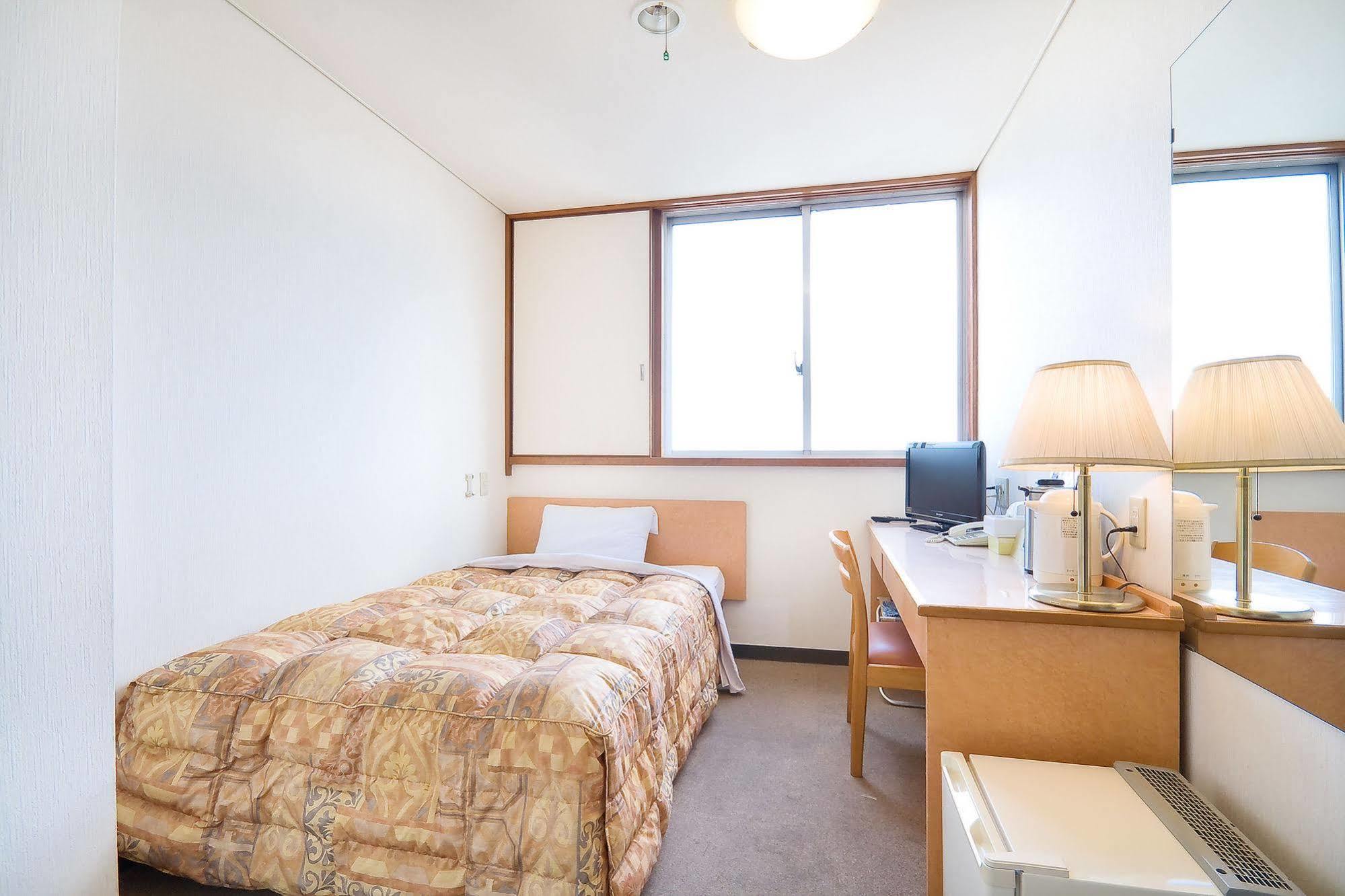 Hotel Kikusui Imabari Railway Station المظهر الخارجي الصورة